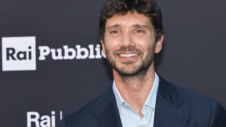 De Martino, riparte Affari Tuoi tra conferme e novità: “Studio più moderno, Gennarino va in pensione”