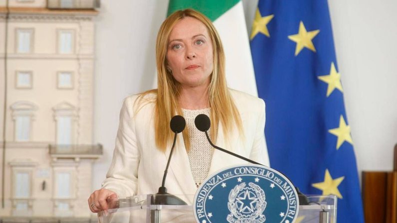 Governo Meloni, sondaggio Youtrend: per 53% degli Italiani il Paese va nella direzione sbagliata﻿