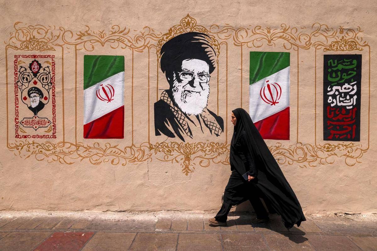 https://www.quotidianodelsud.it/wp-content/uploads/2026/09/iran-murales-khamenei-afp.jpeg
