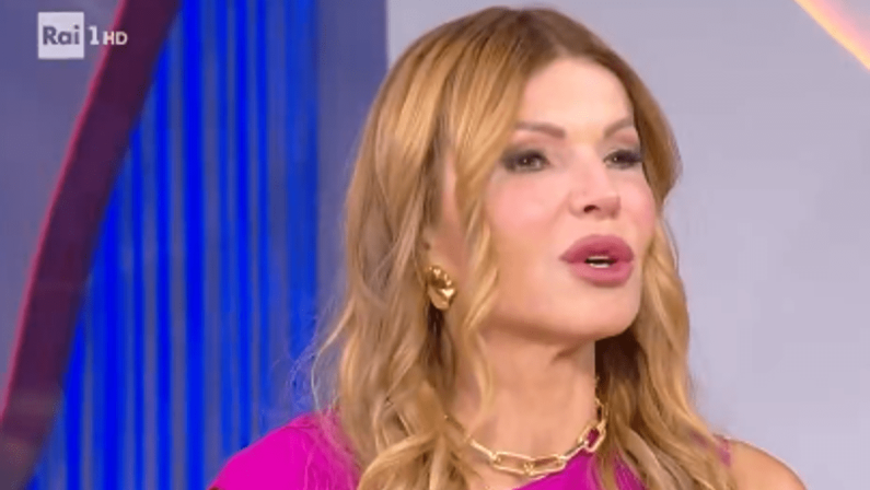 Rita Rusic in lacrime per la mamma, il racconto della malattia: “Non mi riconosceva più”