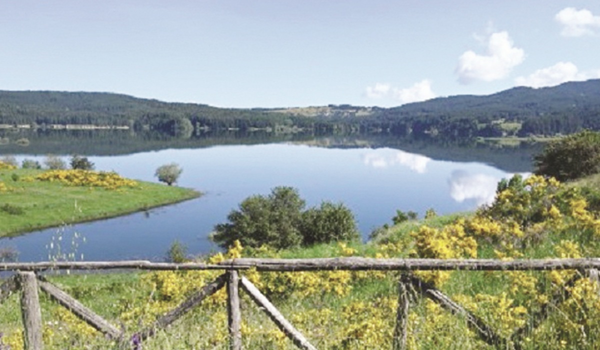 https://www.quotidianodelsud.it/wp-content/uploads/2026/09/laghi-calabria-cecita.jpg