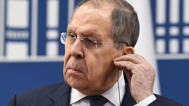 Alta tensione Germania-Russia, Lavrov: “Accuse su Lipsia sono inizio di una vera guerra”
