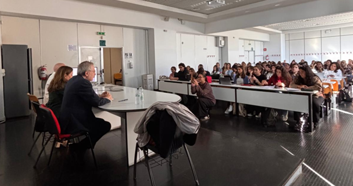 https://www.quotidianodelsud.it/wp-content/uploads/2026/09/lezione-unical-caligiuri.png
