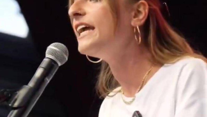 “Organizzeremo i disertori”, il messaggio virale di Virginia Libero: la leader dei giovani dem divide il Pd