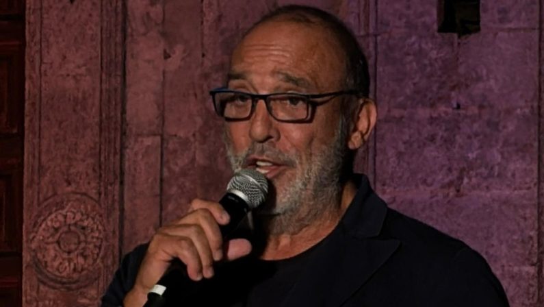 Festival Leoncavallo, Luca Ward «Ho doppiato i più grandi film degli ultimi 30 anni. Ma in Italia non mi affidano ruoli brillanti»