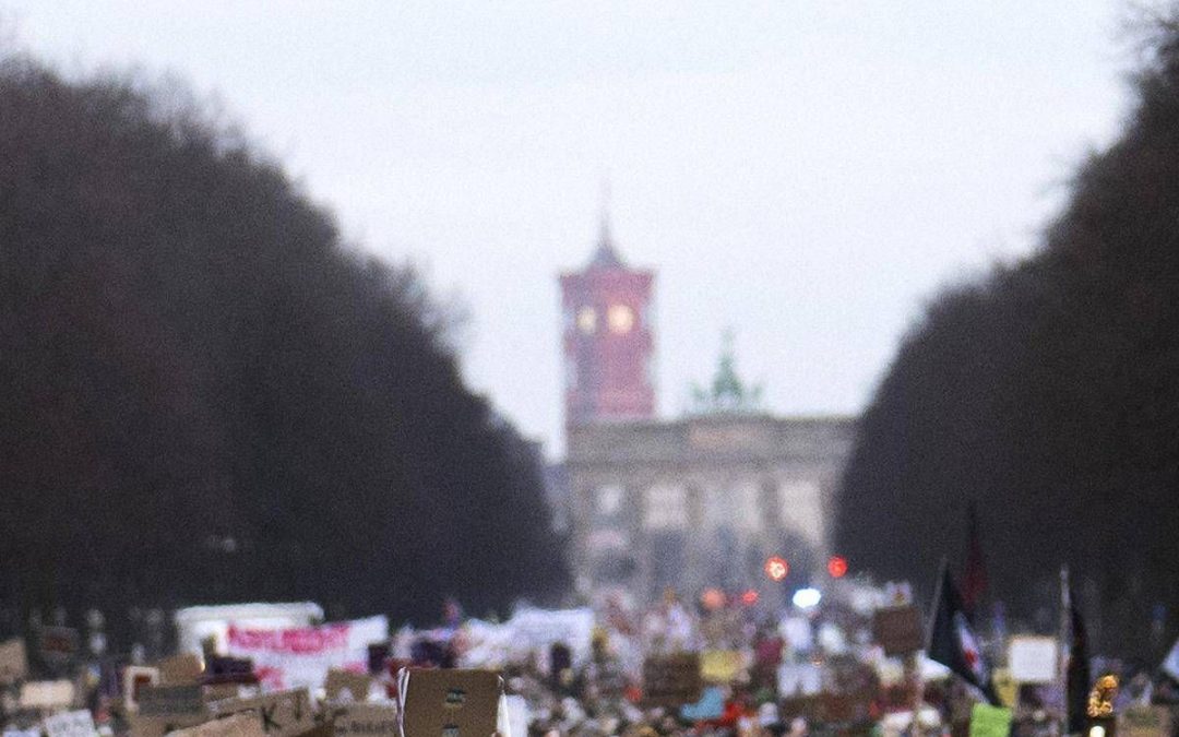 Proteste in Germania dopo voto per Afd in Sassonia‑Anhalt. L’allarme del Consiglio degli Ebrei: “Siamo inorriditi”