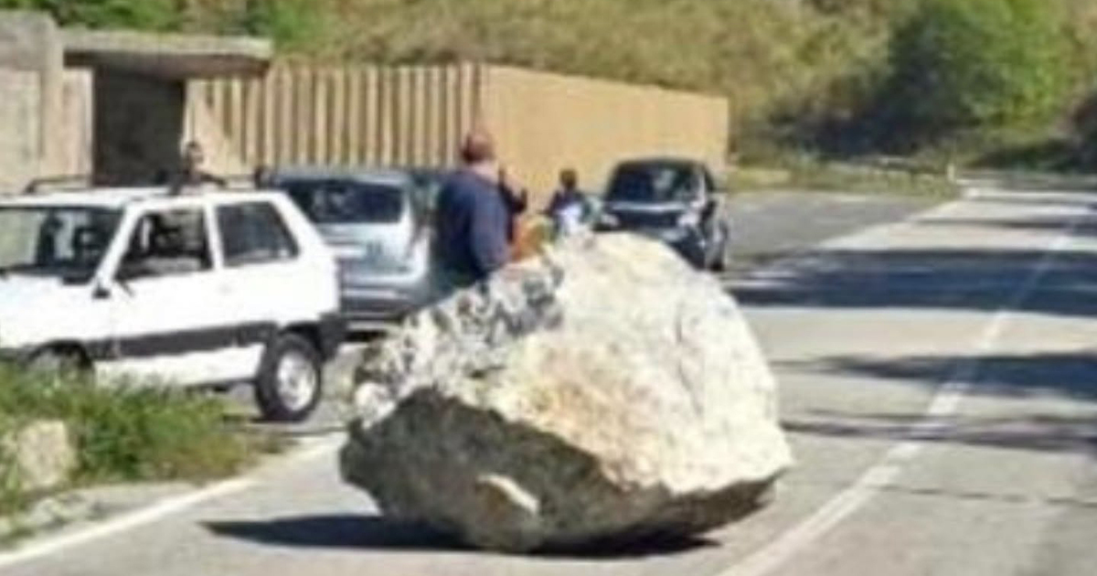 https://www.quotidianodelsud.it/wp-content/uploads/2026/09/maratea-mass-in-strada-sp3.jpg