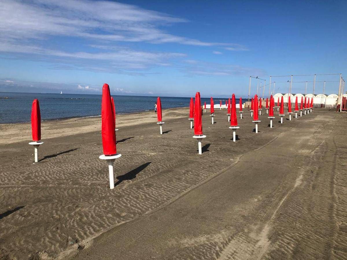 https://www.quotidianodelsud.it/wp-content/uploads/2026/09/mare-ostia-adnkronos.jpeg