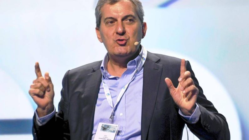 Mario Calabresi esce da Chora Media: verso candidatura a sindaco di Milano