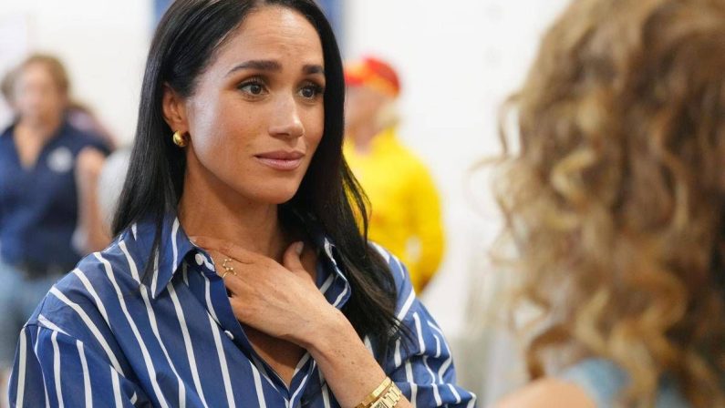 “Il numero di Meghan trapelato dalla chat delle mamme”: la possibile causa del ritiro dei figli da scuola dopo soli due giorni