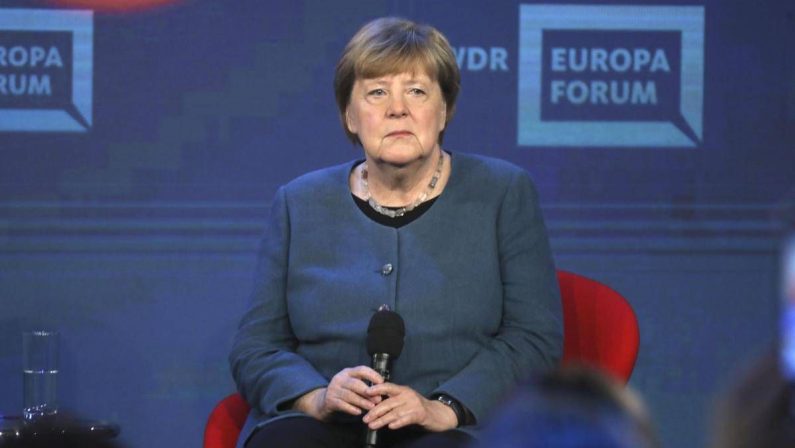 Trionfo AfD in Sassonia-Anhalt, Merkel: “Mi sanguina il cuore”