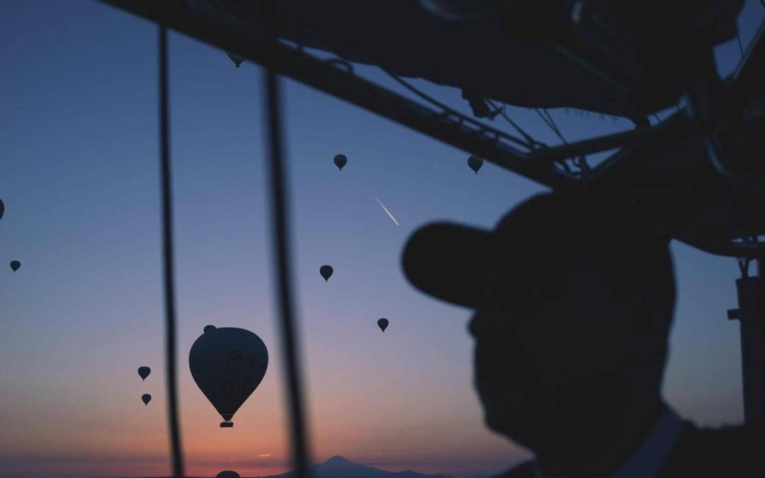 Colpito dalla cesta di una mongolfiera, turista tedesco muore in Svizzera