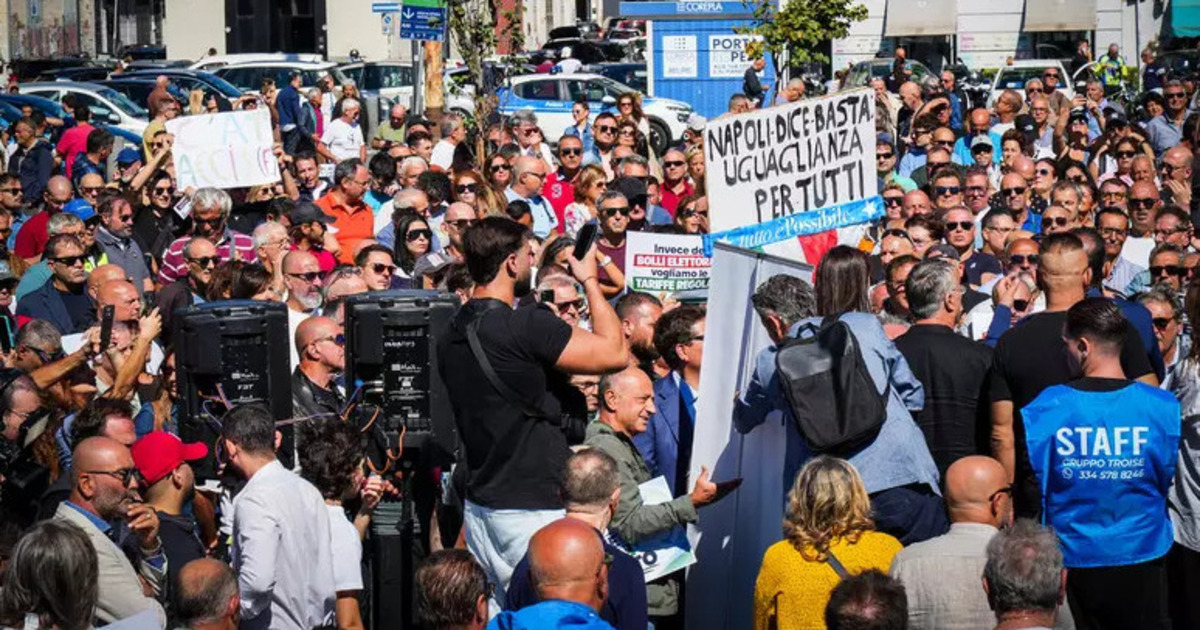 https://www.quotidianodelsud.it/wp-content/uploads/2026/09/napoli-protesta-rc-auto.jpg