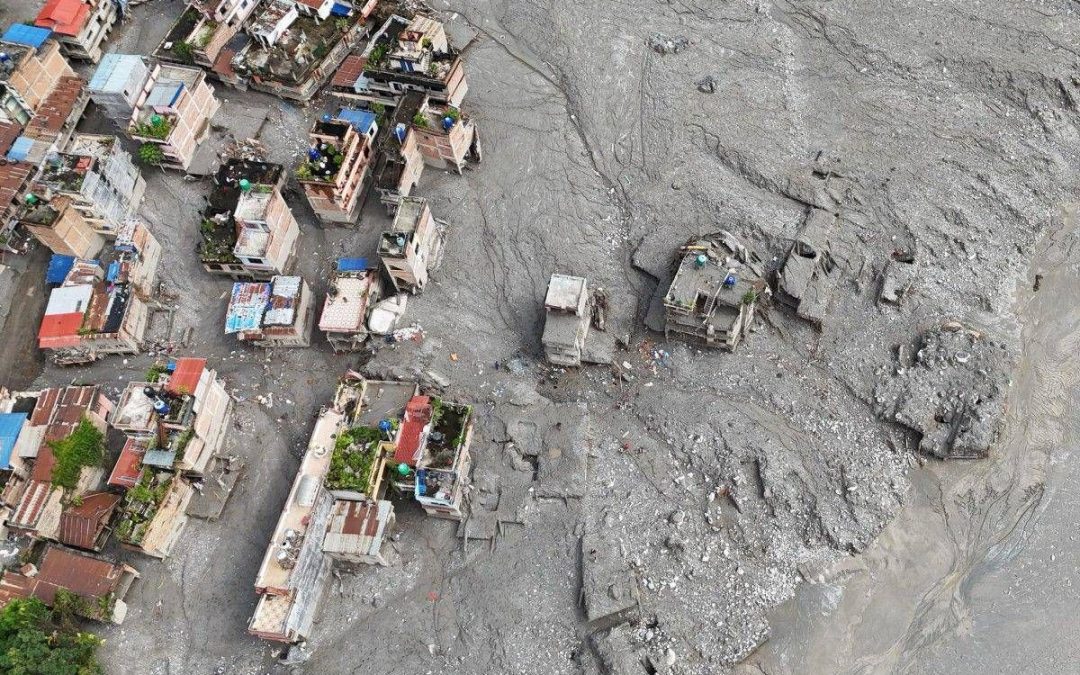 Alluvione in Nepal e Tibet, i morti sono più di 1.100