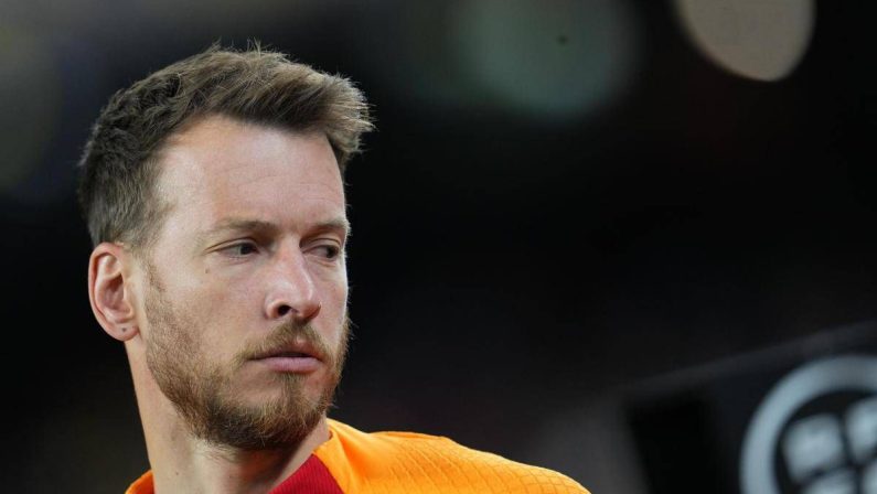 Neto torna alla Juve, domani le visite mediche