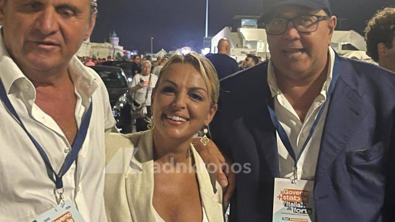 Francesca Pascale celebra governo Meloni a Bari: “Berlusconi sarebbe fiero”