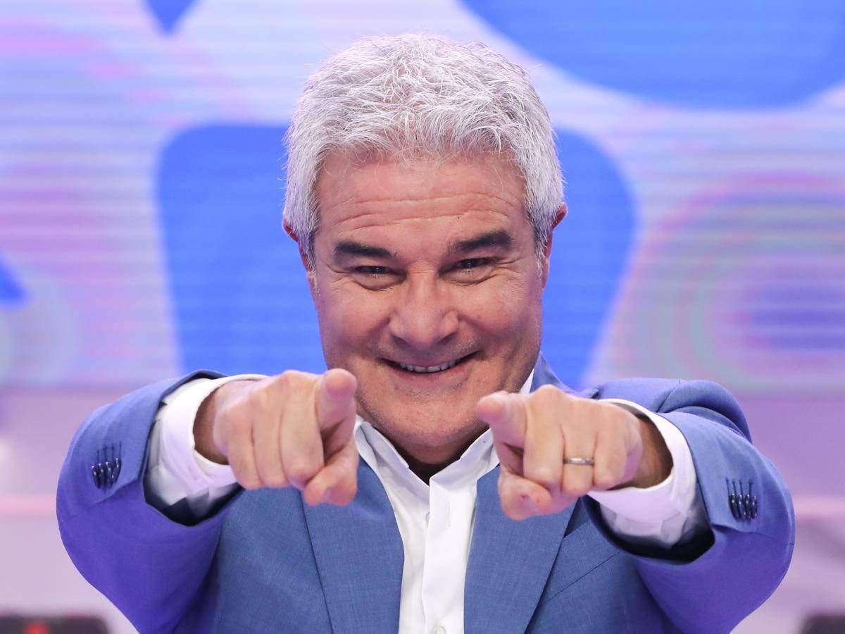 https://www.quotidianodelsud.it/wp-content/uploads/2026/09/pino-insegno-fotogramma-ipa.jpeg