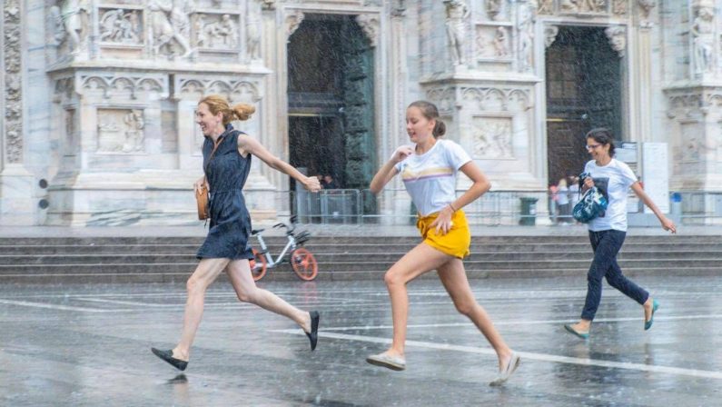 Meteo, quando finisce il caldo record 2026: temperature giù di 8 gradi e temporali in arrivo