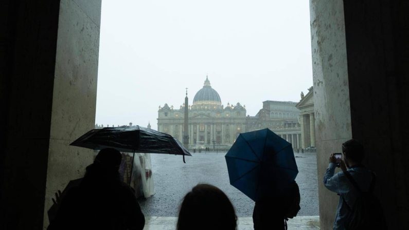 Maltempo a Roma, nubifragio e vento sulla Capitale