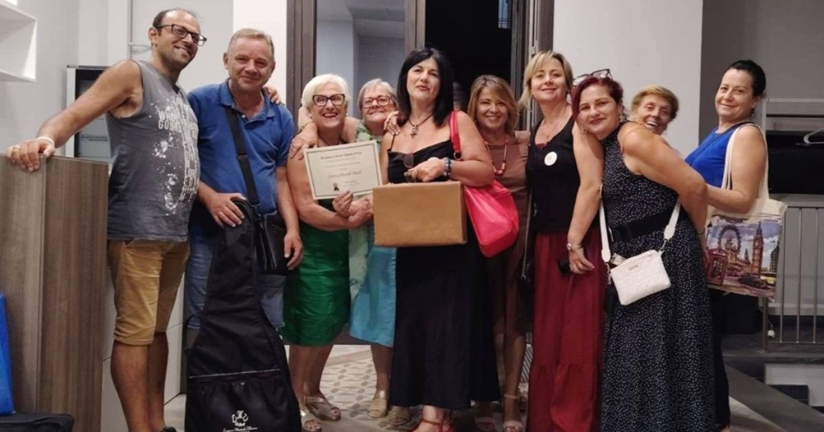 https://www.quotidianodelsud.it/wp-content/uploads/2026/09/pizzo-volontari-la-stanza-dei-profumi.jpg