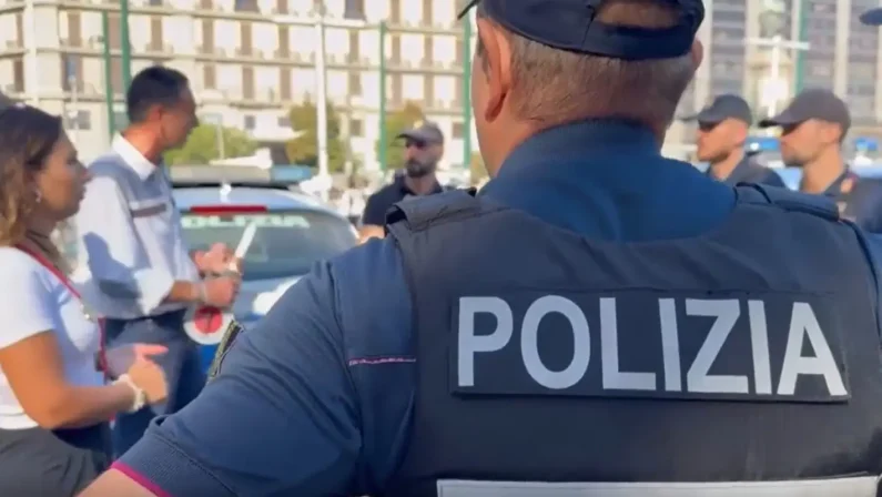 Controlli a tappeto nella zona di piazza Garibaldi a Napoli, 4 arresti