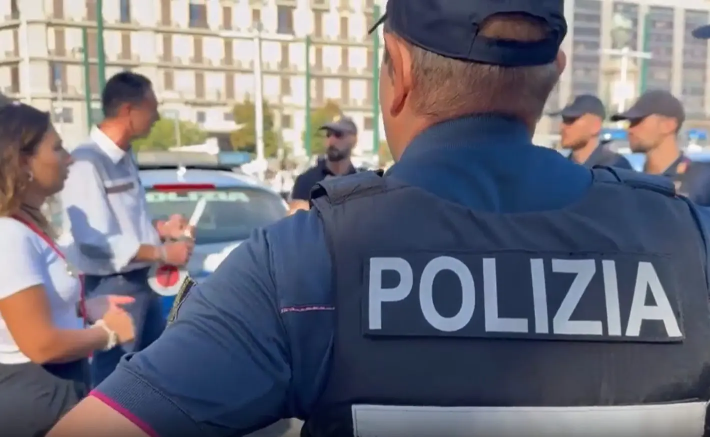 https://www.quotidianodelsud.it/wp-content/uploads/2026/09/polizia-6.jpg
