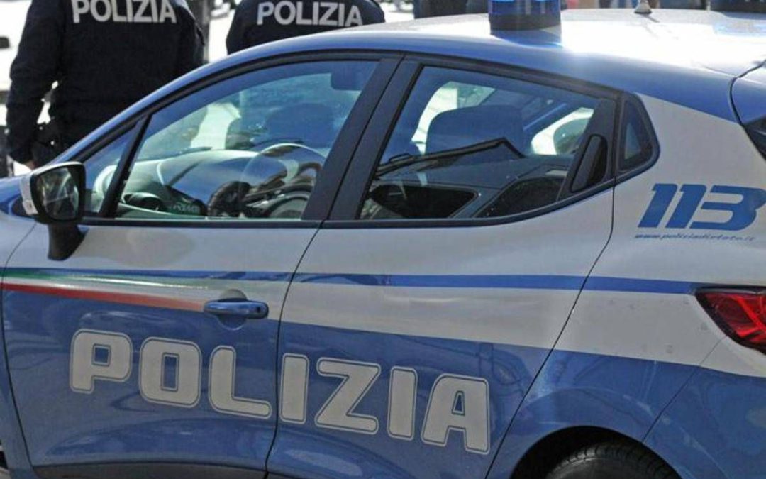 Inneggiava a neonazismo e jihad, 16enne fermato