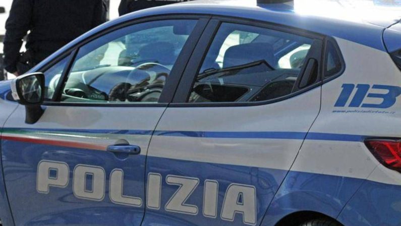 Inneggiava a neonazismo e jihad, 16enne fermato