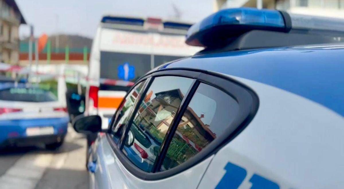 https://www.quotidianodelsud.it/wp-content/uploads/2026/09/polizia-ambulanza-us.jpeg