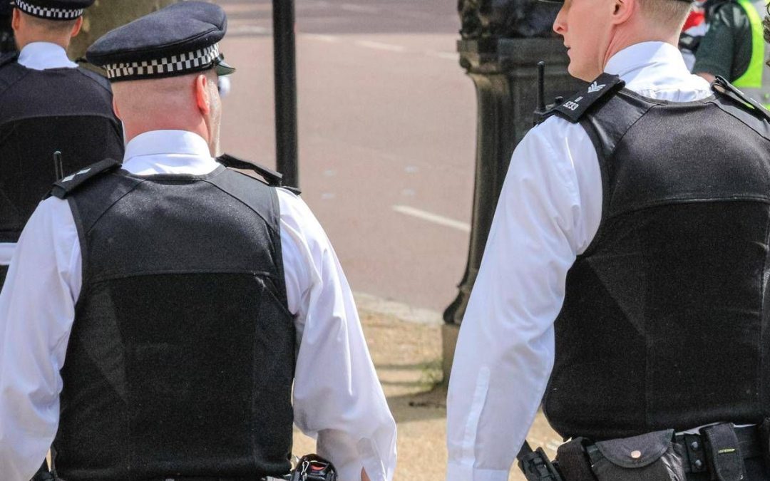 Dopo tentato stupro non viene espulso, migrante arrestato per nuova violenza: il caso in UK