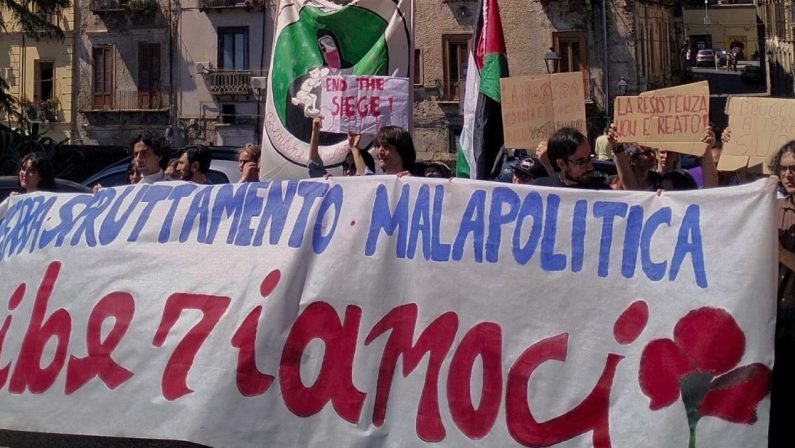 25 aprile a Cosenza: «Essere liberi è una responsabilità»