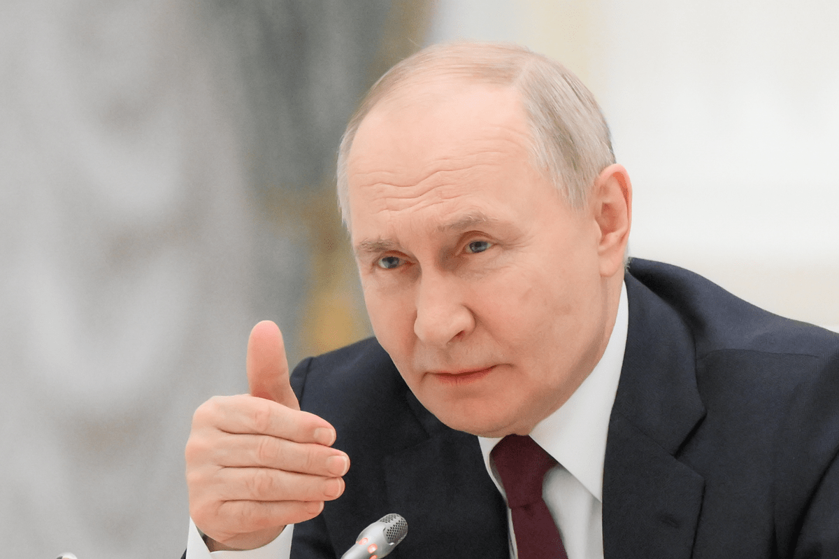 https://www.quotidianodelsud.it/wp-content/uploads/2026/09/putin-vladimir-mano-ipa-ftg.png