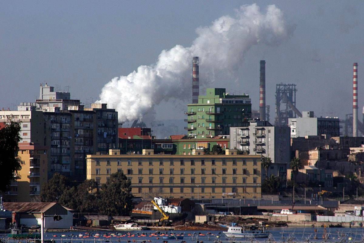https://www.quotidianodelsud.it/wp-content/uploads/2026/09/reportage-ilva-di-taranto-il-tramonto-drammatico-di-un-industria-italiana-1.jpeg