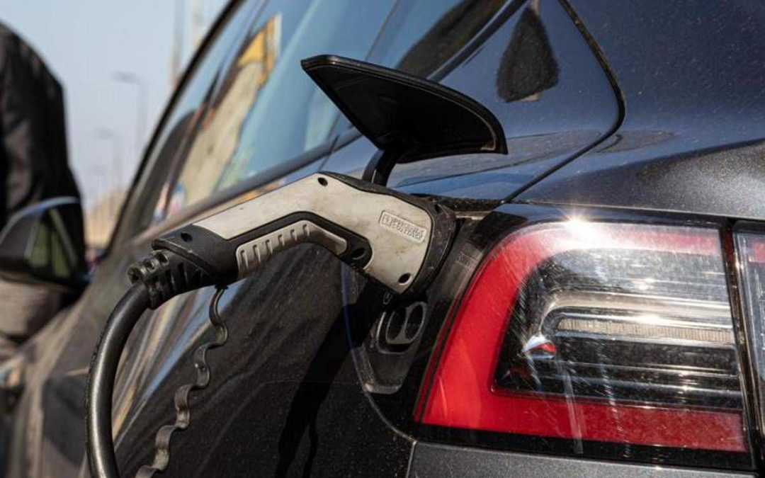 Carburanti, la strategia di Motus-E per far fronte ai rincari