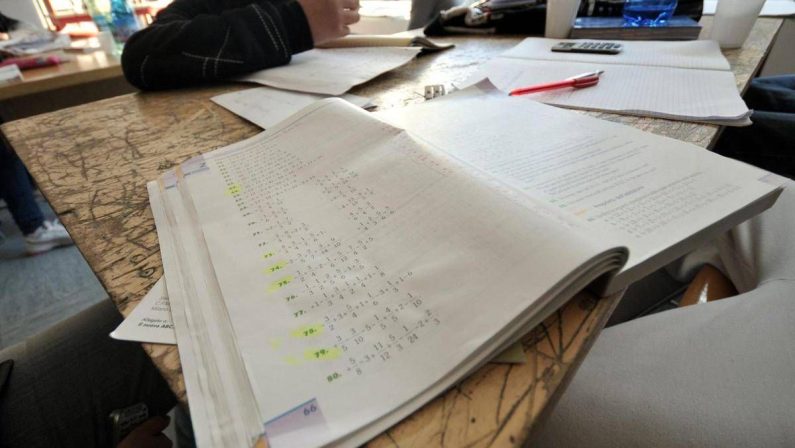 Scuola, è caro ripetizioni: quanto costano le lezioni private, materia per materia