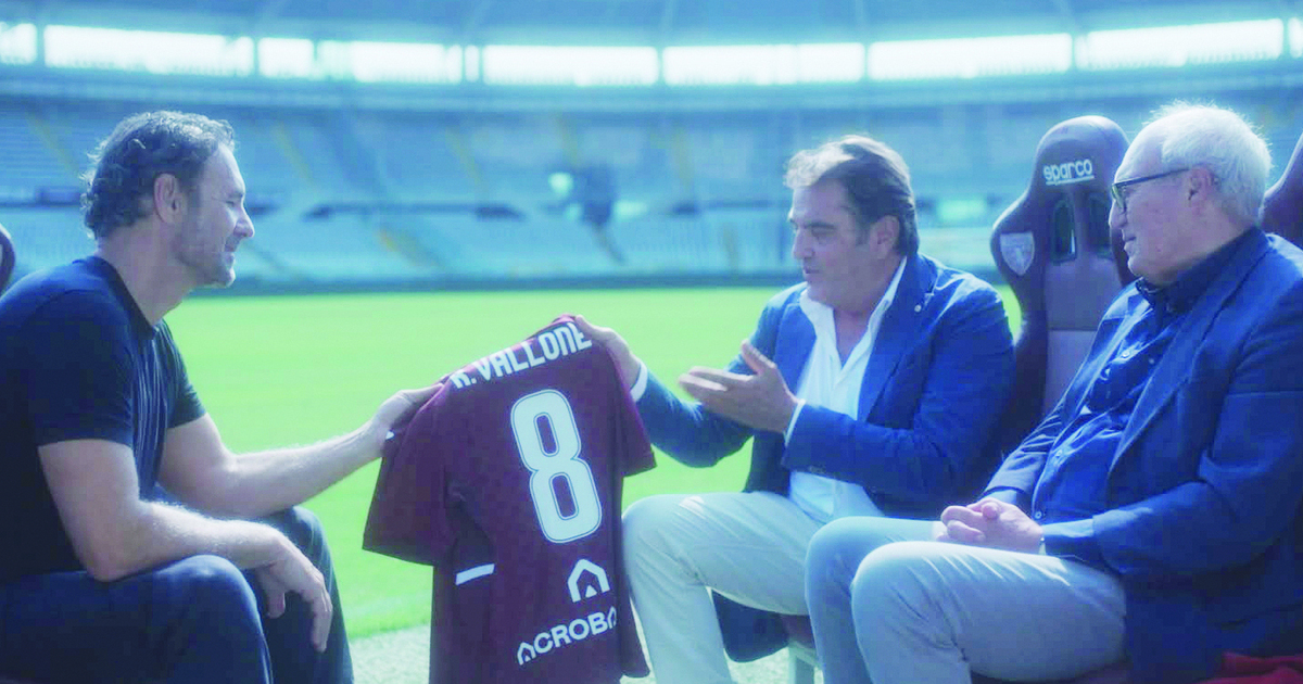 https://www.quotidianodelsud.it/wp-content/uploads/2026/09/roul-bova-sul-set-di-combattente.jpg
