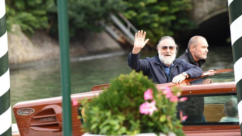 Venezia 83, oggi riflettori puntati su Russell Crowe e sull’italiano Ritorno a Buenos Aires