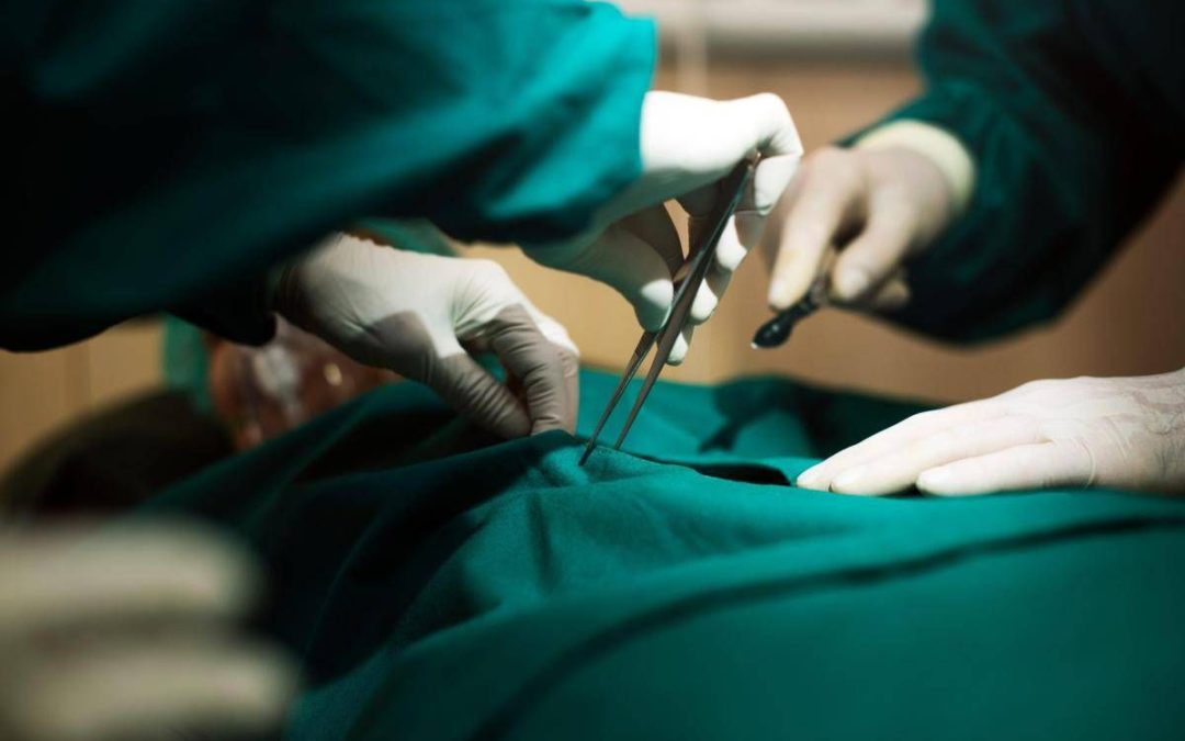 “Ho bisogno di un rene per il trapianto”, l’appello disperato su Facebook: uno sconosciuto diventa donatore