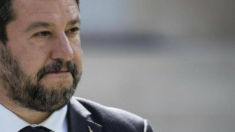 Lega, il vecchio Carroccio ‘bussa’ alla porta di Salvini: quel simbolo registrato in Belgio nel 2020