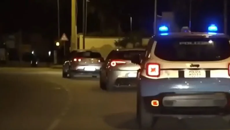 Traffico di droga, estorsione e rapina: 21 arresti nel Tarantino