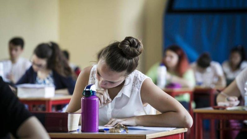 Caldo estremo e aule roventi, l’appello dei medici dell’ambiente: “Rinviare l’apertura delle scuole al Sud”