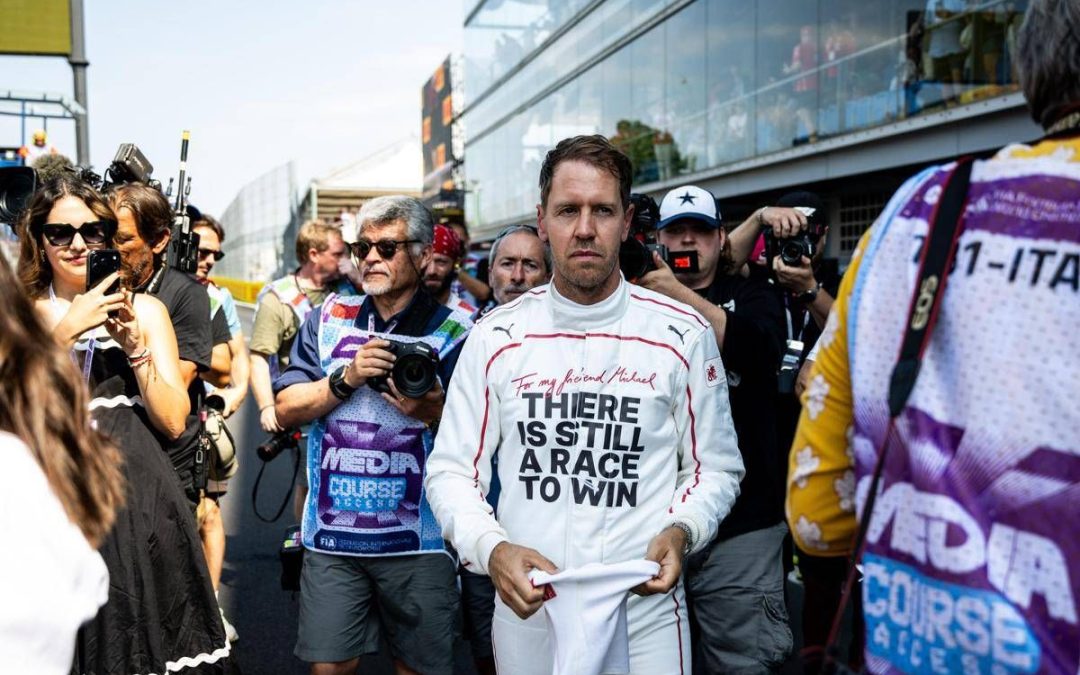 Gp Monza, l’omaggio commosso di Vettel a Schumacher: “Hai ancora una gara da vincere”