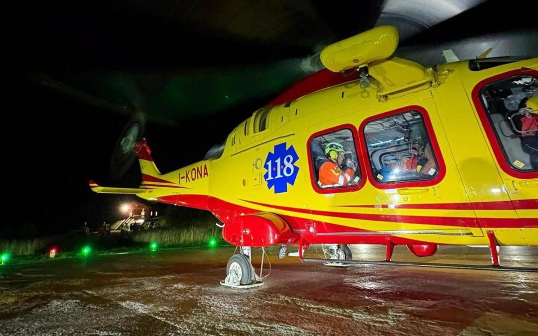 Esce dal rifugio per fare una foto, escursionista precipita e muore nel Bellunese