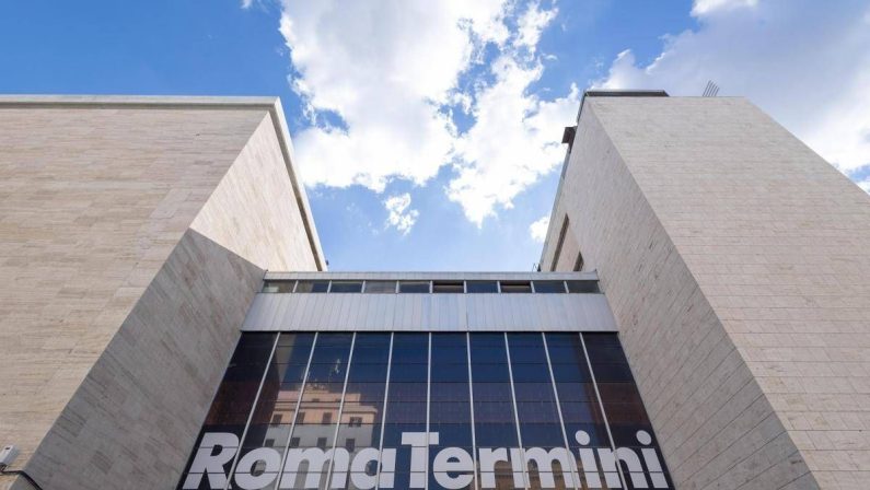 Autorità Trasporti: sanzione di 1,75 milioni a Rfi per stop a Termini del 2 ottobre 2024