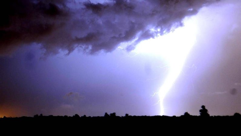 Meteo, ecco i temporali: giù le temperature ma nel weekend torna già il sole