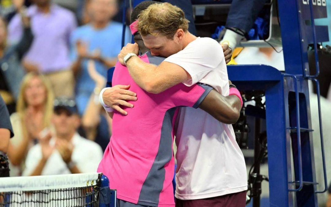 Michelsen perde e scoppia a piangere, Tiafoe lo consola: fair play agli US Open