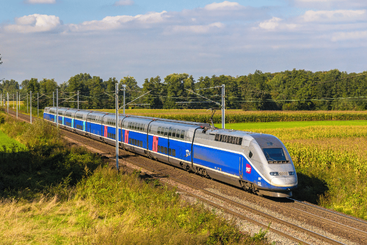 https://www.quotidianodelsud.it/wp-content/uploads/2026/09/treno-sncf-canva-20260202160632.png