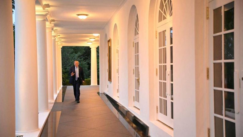 Trump, cena privata alla Casa Bianca con il capo di Anthropic Amodei: disgelo sull’AI?