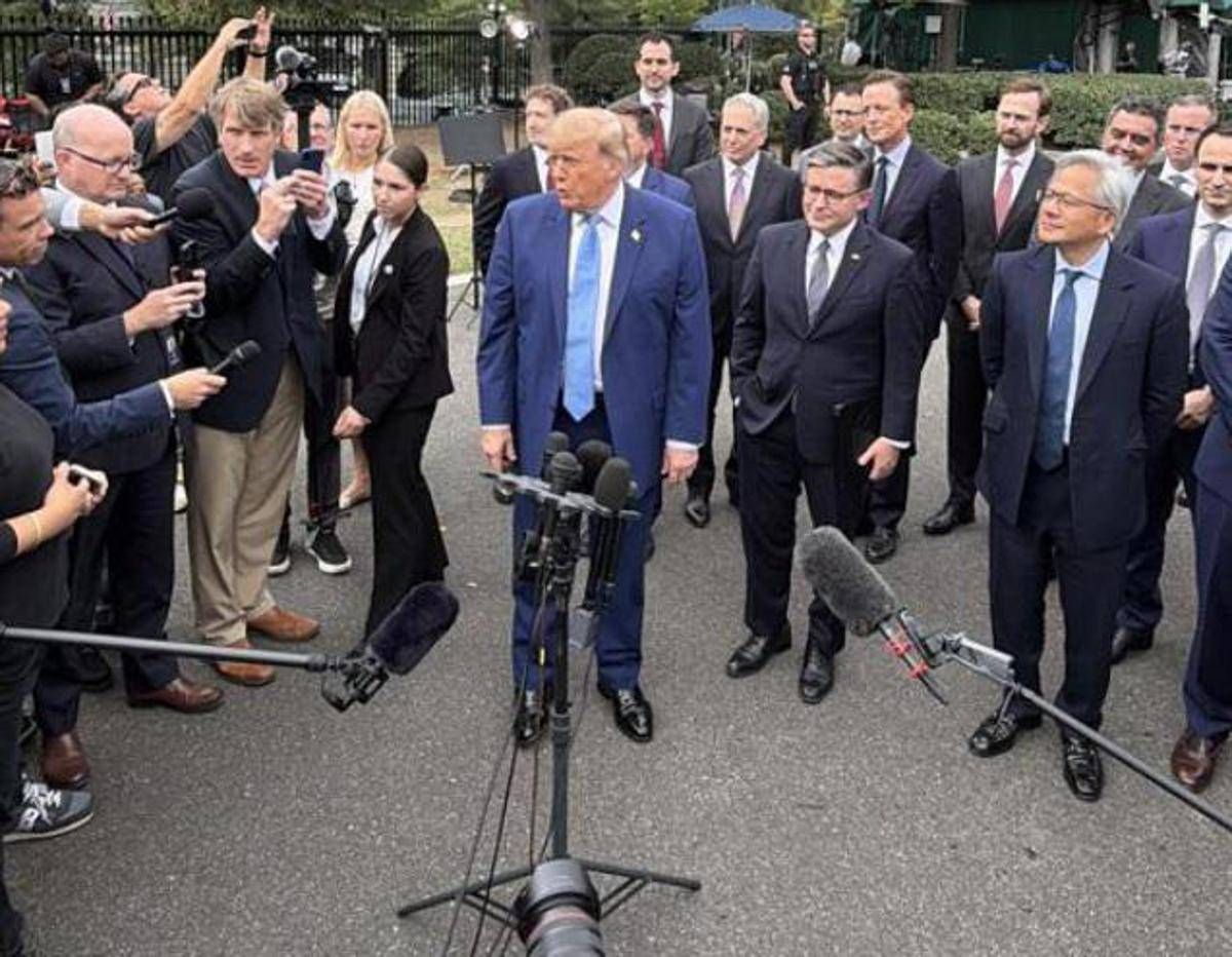 https://www.quotidianodelsud.it/wp-content/uploads/2026/09/trump-casabianca-fotoluzi.jpeg