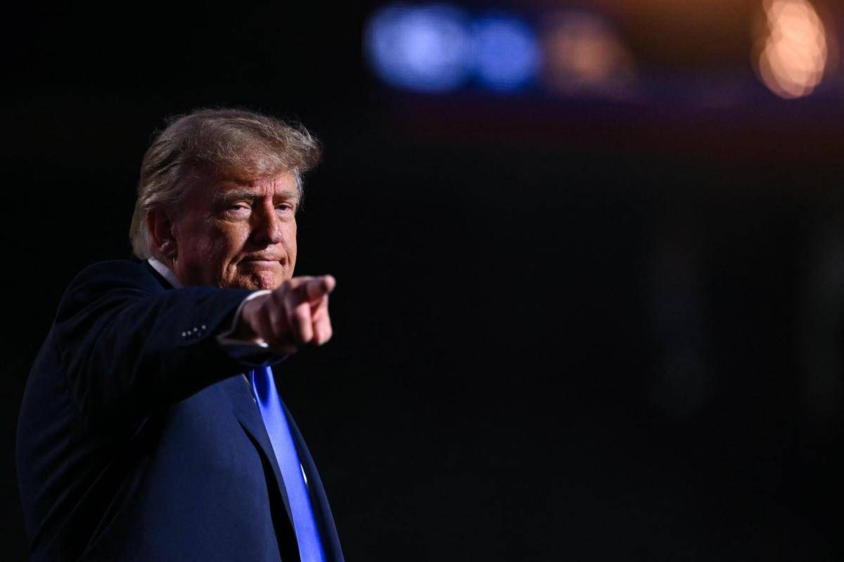 https://www.quotidianodelsud.it/wp-content/uploads/2026/09/trump-indica-afp-3-.jpeg